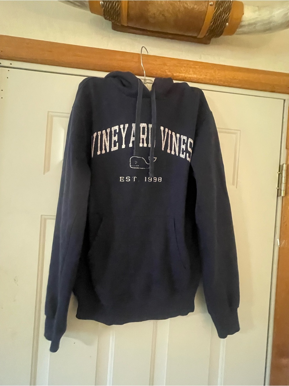 Vineyard Vines Woman’s Navy Pullover Hoodie XS Whale Logo Graphic